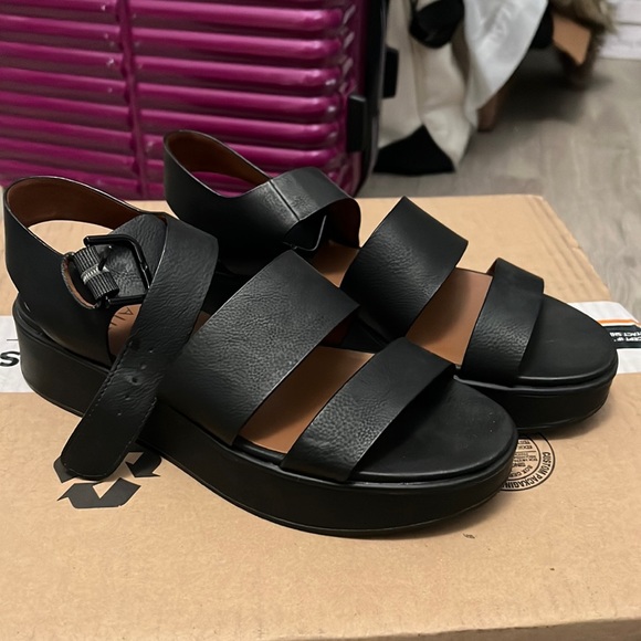 Naturalizer Shoes Womens Black Platform Sandals Poshmark